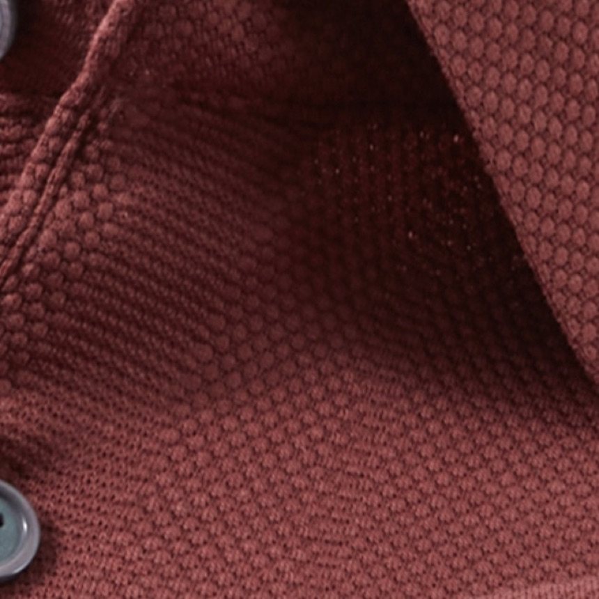Knit in red