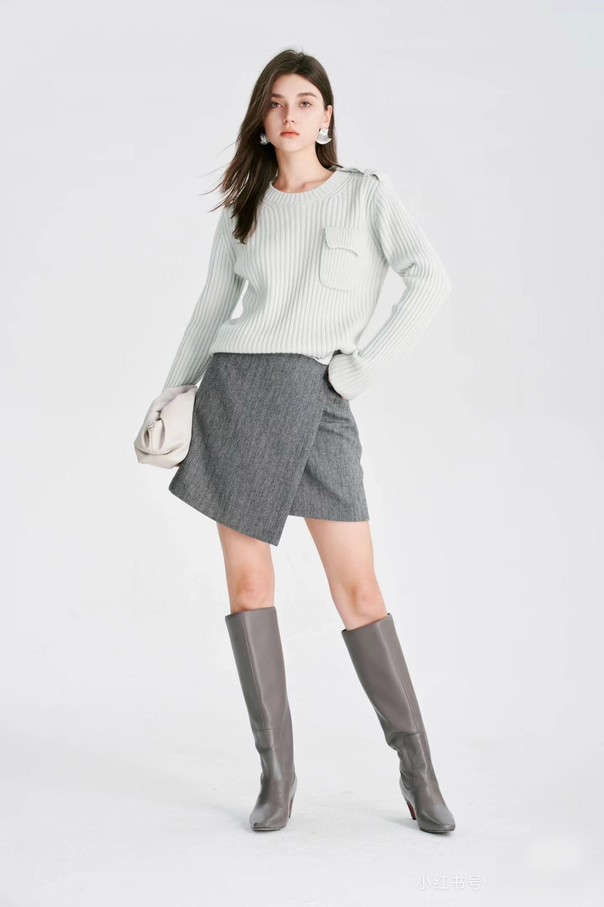 Fine gauge women's knit top